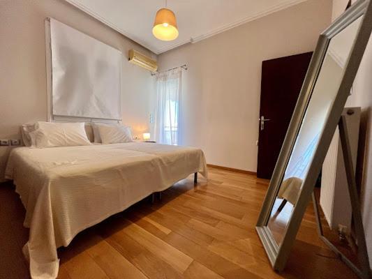 Central Apartment In Quiet Neighborhood Near Sandy Beach Ханья Экстерьер фото