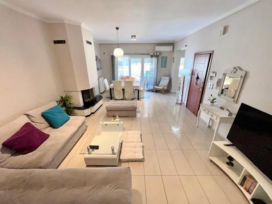 Central Apartment In Quiet Neighborhood Near Sandy Beach Ханья Экстерьер фото