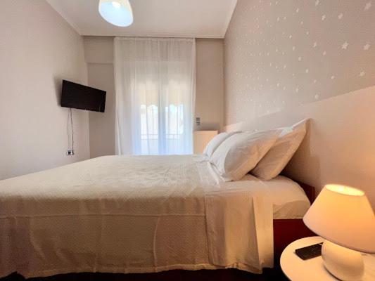 Central Apartment In Quiet Neighborhood Near Sandy Beach Ханья Экстерьер фото